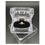 10kt White Gold & Diamond Ring