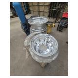 ONE LOT OF 5 NEW ACCURIDE ALUMINUIM TRUCK WHEELS