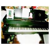 CABLE BABY GRAND PIANO