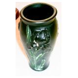 TIFFIN BLACK AMYTHIST VASE3