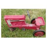 FARMALL 806 PEDDLE TRACTOR