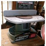 DELTA ORBITAL SANDER