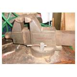 COLUMBIAN BENCH VISE