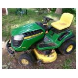 JD E130 LAWN TRACTOR