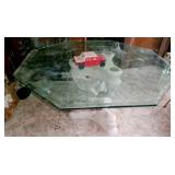 RESIGN LION PEDESTAL DINING TABLE