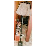 FLOOR LAMP