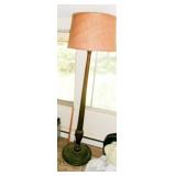 WOOD FLOOR LAMP