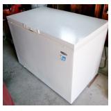 CHEST FREEZER