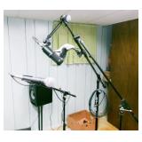 MICROPHONES & STANDS