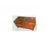 CEDAR CHEST