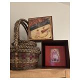 4 baskets And Christmas gift boxes