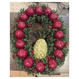 Colonial Williamsburg apple and pineapple wreath