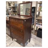 Muncy Broï¿½s Richmond, KY dresser w/swivel mirror