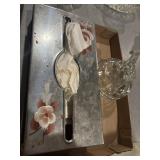 Vtg tissue box and dresser jar