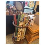 Wasch ball and pitcher stand with wrapping paper