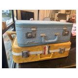 Vtg suitcases