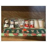 Vintage 6 Christmas Place Settings by Commodore
