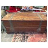 Wooden cedar trunk w/drawer