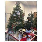 Lg table lot Christmas