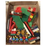 Lego pieces with five dreamzzzzz mini figs