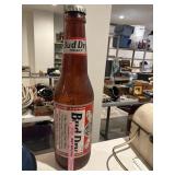 Plastic bud, dry advertising bottle