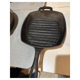 Redstone cast-iron skillet/griddle square 10 1/4
