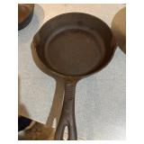 Benjamin and Medwin 8" cast-iron skillet
