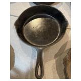 7N cast-iron skillet nine and three-quarter inch