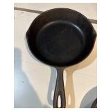 #5 cast iron skillet 8 1/2 inch