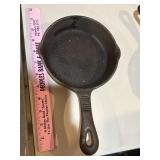 Benjiman and Medwin 6.5" cast iron skillet