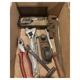Lot tools, micrometer, plane, etc.