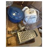 Kitchen wire, enamel, wire, meat, grinder, etc.
