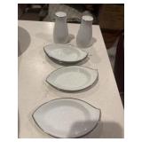 Nortake Reina 6450 Q butter pats and S&P