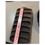 Cast iron corn stick pan Kristy Korn 1920