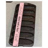 Cast iron corn stick pan