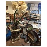 Make up mirror, flower jewelry holder