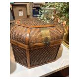 Wicker box