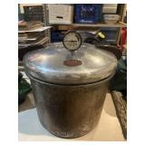 Pressure cookers
