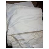 Vtg table cloth