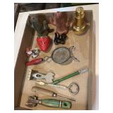 Assrt vtg kitchen items, S&P, etc