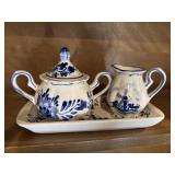 Delft blue cream and sugar