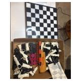 Lot chess game pieces and marble board, wood
