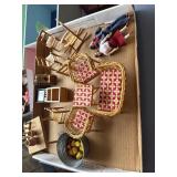 Lot of several pieces of dollhouse furniture and