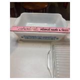 Vintage Pyrex Horizon blue 1.5 count refrigerator