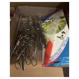 Lot various scissors, etc