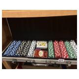 Large poker chip kit with aluminum case
