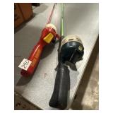 2 vintage small fishing reels and rods, bugs