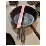8D deep cast iron skillet chicken frier
