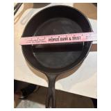 #7SK cast iron pan