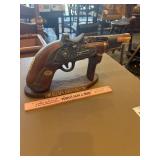 Vintage 1968 Ezra Brooks, Flintlock dueling,
